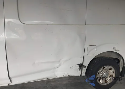 2015 Nissan Nv Cargo Nv2500 Hd Sv V6 z USA, uszkodzony, nr VIN 1N6BF0LY5FN807955